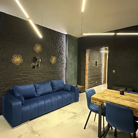 Apartament Darkhouse Caesar